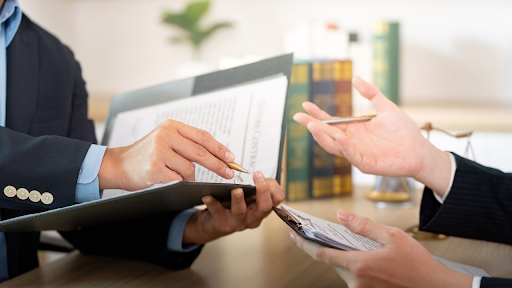 Waarom je legalisatie van documenten beter kunt uitbesteden aan een specialist